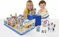 Mini Brands Disney Магазин Игрушек Дисней от Zuru - Включает в себя 5 эксклюзивных мини игрушек, Store and Display Mini Collectibles для детей