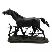 Чугунная скульптура "Конь в изгороди" 1961 г, Касли, СССР