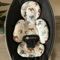 Вкладыш для шезлонга и электронных качелей Мамару 4moms mamaroo с лошадками