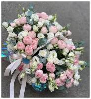 Букет пионовидные розовые розы, букет из эустомы белые, красивый букет цветов, шикарный, цветы премиум, роза