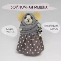 Игрушка войлочная Мышка с ведром Ручная работа