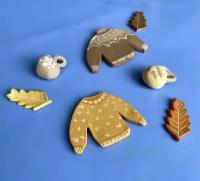 Игрушечная миниатюра для кукол 7 штук из глины- свитера, кружки с чаем и другое