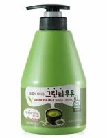 Лосьон для тела с ароматом зеленого чая Welcos Kwailnara Green Tea Milk Body Lotion 560 мл