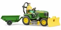 Трактор John Deere с прицепом и фигуркой