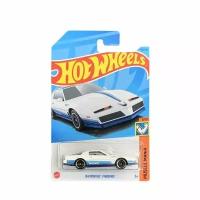 HKK92 Машинка игрушка Hot Wheels металлическая коллекционная 84 Pontiac Firebird белый