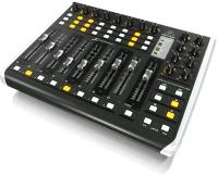 Behringer X-Touch Compact компактный USB- контроллер