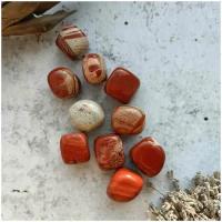 Галтованный натуральный камень Яшма красная(кубы). Упаковка 100 гр., фракция 15-20 мм