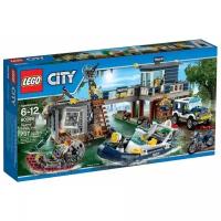 Конструктор LEGO City 60069 Полицейский участок на болоте, 707 дет