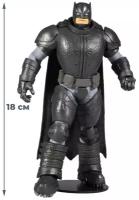 Фигурка DC Armored Batman (The Dark Knight Returns) 18 см MF15143