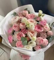 Букет "Воздушное счастье", эустомы, озотамнус, пионовидные розы, эвкалипт, красивый букет цветов, шикарный, цветы премиум, роза