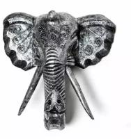 Панно Голова Слона. Материал: дерево Албезия. Размер: 25х10х25 см