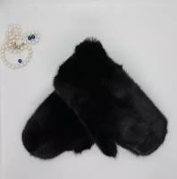 варежки зимние,натуральный мех,размер 6-8,черный