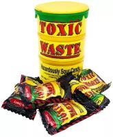 Кислые леденцы Toxic Waste Hazardously Sour Candy (желтая бочка), 42 г