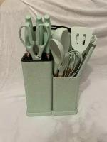 Набор придметов для кухни из 19 предметов KITCHENWARE SET Мятный