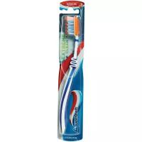 Зубная щетка Aquafresh Extreme Clean