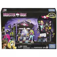 Конструктор Mega Bloks Monster High CNF83 Вечеринка в кладбищенском саду