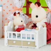 Sylvanian Families Набор "Малыш и детская кроватка" (2205) 5017