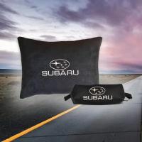 Подарочный набор автомобилиста из черного велюра для Subaru (субару) (автомобильная подушка и ключница)