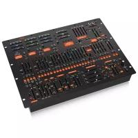 Behringer 2600 аналоговый полумодульный синтезатор, 3 VCO, фильтр нижних частот, разъемы MIDI I / O и USB-B