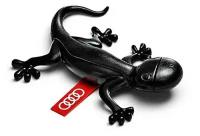 Audi Ароматизатор воздуха в салон Gecko Геккон, цвет черный пряный/древесный аромат OEM 000087009D + салфетка специальная