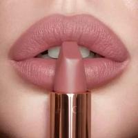 Charlotte Tilbury Матовая губная помада MATTE REVOLUTION Lipstick (Pillow Talk) 3,5 гр