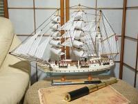 Модель парусника ''Statsraad lehmkuhl'