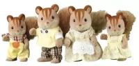 Набор фигурок Sylvanian Families Семья Белок, 4172