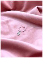Кольцо из натурального камня розовый опал с подвеской HAMSA