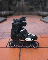 Взрослые роликовые коньки с жестким ботинком - для города и фрискейта - FR Skates FRX, черного цвета. Размер - 47