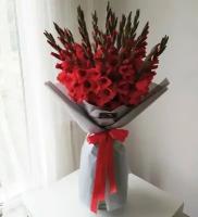 Букет Гладиолусы красные, красивый букет цветов, шикарный, цветы премиум