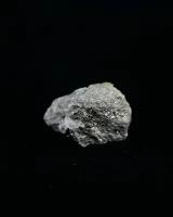 Натуральный камень Пирит, колотый для декора, поделок, бижутерии, 2.5-3.5 см, 1 шт