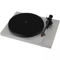 Виниловый проигрыватель Pro-Ject Debut Carbon 2M-Red