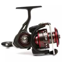 Катушка безынерционная DAIWA 17 Ballistic LT 5000D-CXH + в подарок леска Daiwa J-Braid X8 0.16 mm и кепка Daiwa