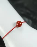 Браслет Grow Up Браслет талисман на красном шнурке с натуральным камнем Сердолик, привлекает энергию изобилия, 8 мм, сердолик