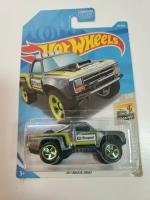 Машинка детская Hot Wheels коллекционная 87 DOODGE D100