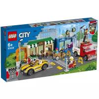 Конструктор LEGO City 60306 Торговая улица, 533 дет