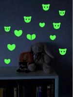 Наклейка светящаяся ' Котики сердечки ', 19x19см. (светящиеся мордочки и символы любви)