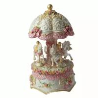 Музыкальная шкатулка MUSICBOX CAROUSEL DOME SHAPPED 8,5x8,5x15,5 см,бежевый,полистоун,вращается под музыку