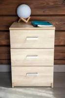 Тумба прикроватная в прихожую с 3 выдвижными ящиками Hesby Nightstand 2 бежевая