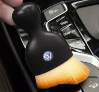 Мягкая щетка для чистки салона авто c лого Volkswagen