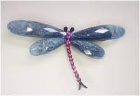Брошь стрекоза на серебряной основе с перламутровыми крылышками.Размер 8*5 см.Цвет голубой