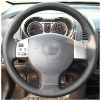 Накладка из натуральной кожи "Кожа рулит" на руль Nissan Note I (E11) 2005-2014, Nissan Tiida I (C11) 2004-2012, черная, для руля без штатной накладки