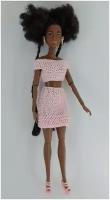 Кроп-топ с открытыми плечами и юбка для кукол Barbie + вешалка