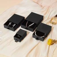Коробочки для ювелирных украшений/бижутерии, выдвижные 8,5 х 8,5 х 3,5 картонные, черные, 8 шт