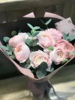 Букет Ранункулюс розовый, эвкалипт, красивый букет цветов, шикарный, цветы премиум