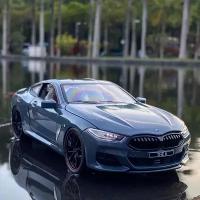 Коллекционная модель BMW M8 Competition Coupé 1:24 ( металл, свет, звук)