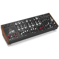 Аналоговый синтезатор BEHRINGER CAT