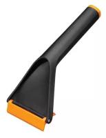 Скребок для снега Fiskars Solid 1019354