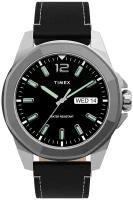 Наручные часы TIMEX Essex Avenue, черный