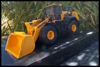 Масштабная модель колесный погрузчик Komatsu WA 475-10 1:50